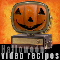 Video Recipe: Halloween Pumpkin Soup / Spicy Roasted Pumpkin Seeds